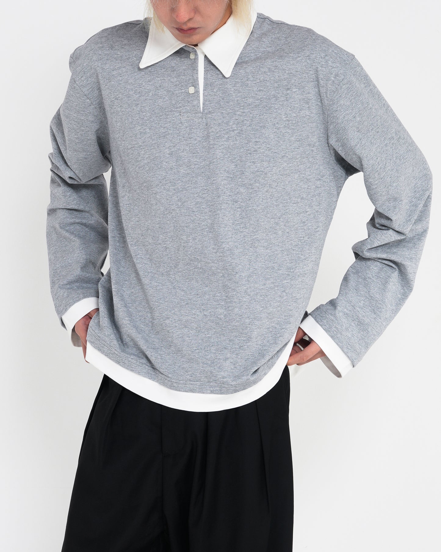 Contrast-Color Polo-neck Tee