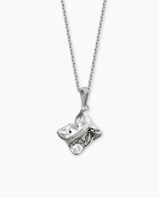 Sealed Heart Necklace_Pocket Edition