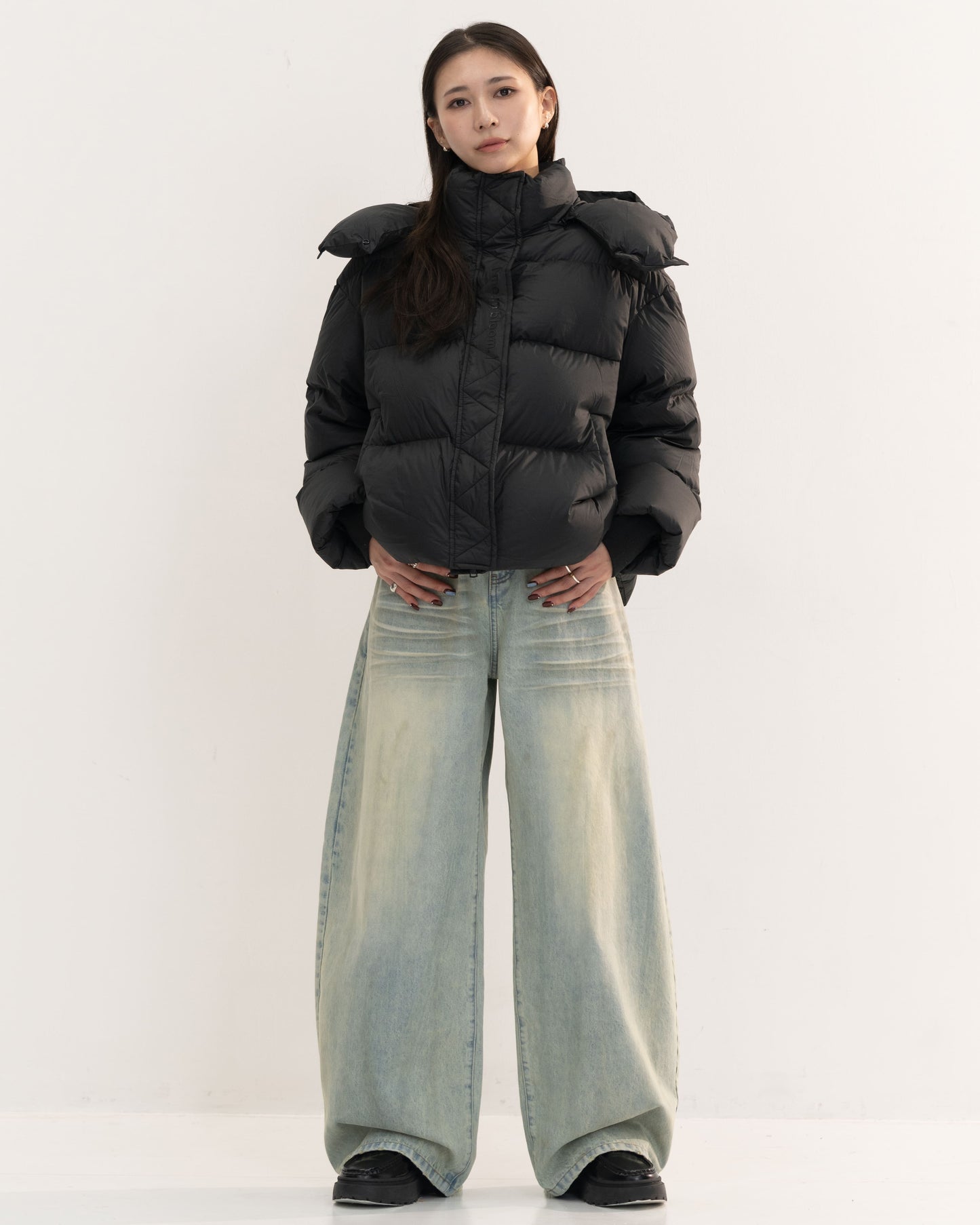 【予約販売1月中旬配送予定】MEI. CURVE DENIM